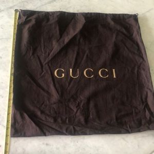 Gucci dust bag 21x21